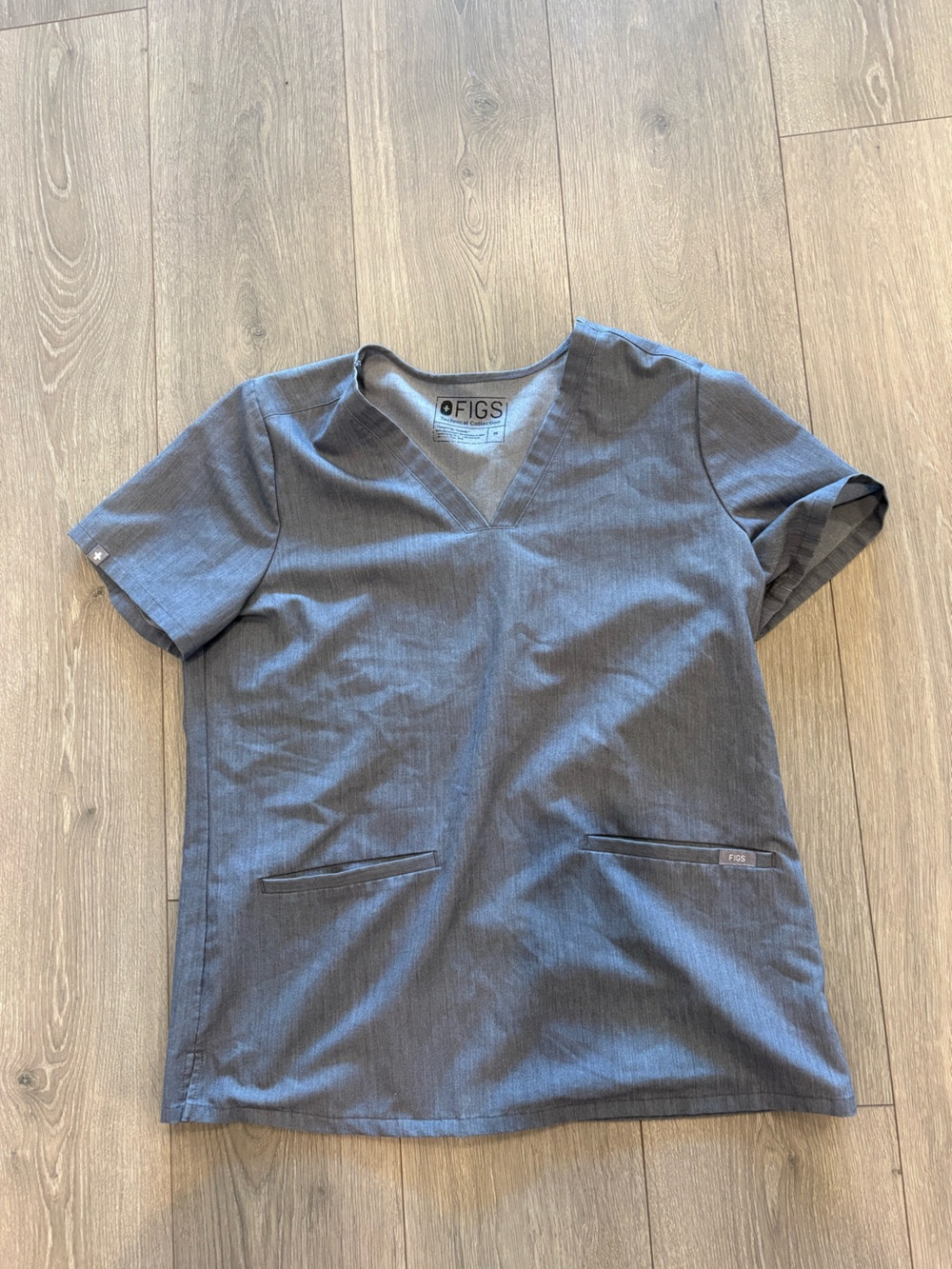 Figs Two Pocket Scrub Top Gray Size Medium